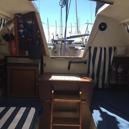 乐巴凯尔斯 Petit Voilier A Quai Port Barcares酒店 外观 照片