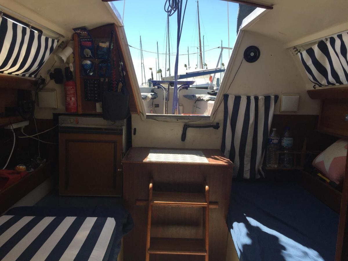 乐巴凯尔斯 Petit Voilier A Quai Port Barcares酒店 外观 照片